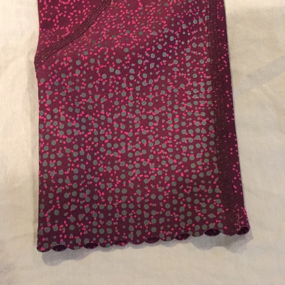 Tight stuff tight lululemon legging - Picture 3 of 6